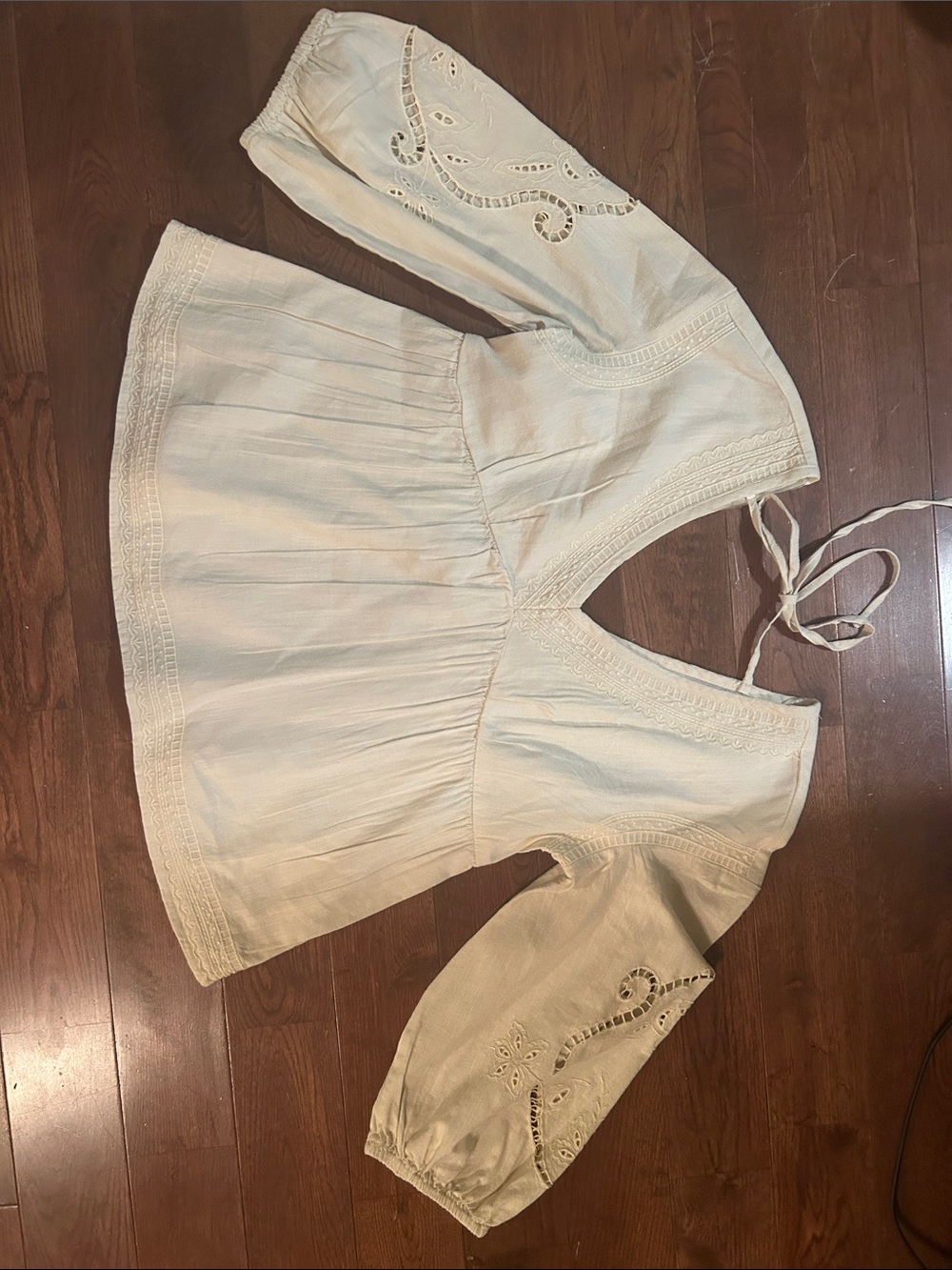 Time and Tru Cream Eyelet Peasant Blouse